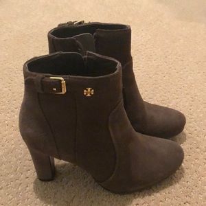 tory burch boots